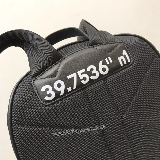 Burberry專門店新款黑色男款雙肩包 巴寶莉尼龍面男士後背包 yxb1482